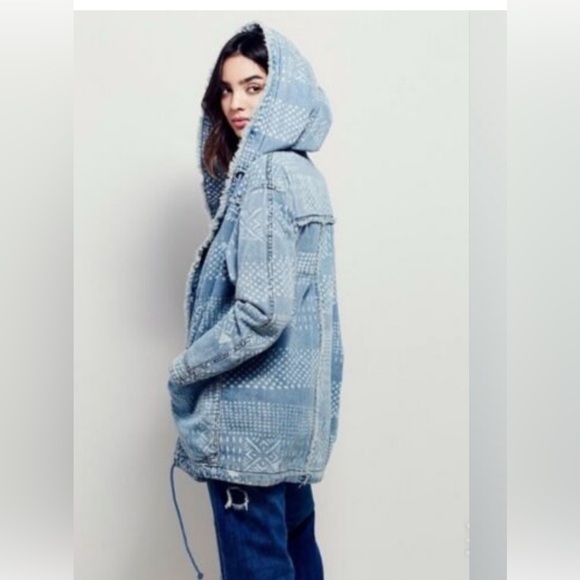 Free People Light Blue Hooded Jean Jacket with White Accents - Picture 4 of 16